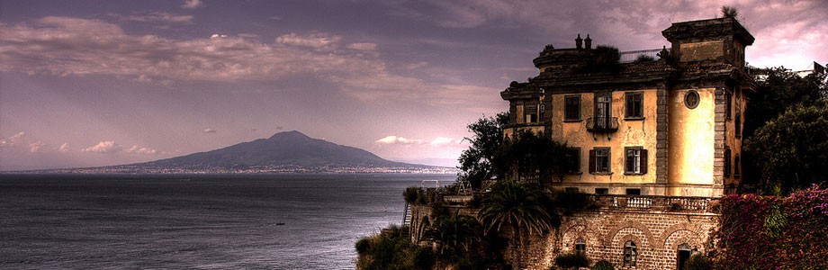 Private Driver in Sorrento Coast View of the Gulf of Naples from Sorrento